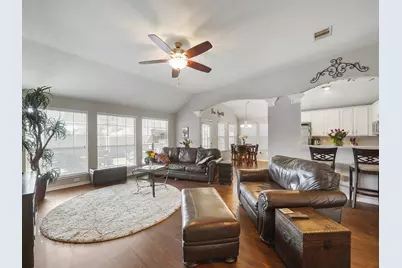 2307 Megellan Point Lane, Pearland, TX 77584 - Photo 9