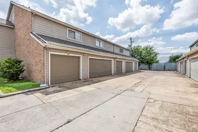 6701 Sands Point Dr Drive #78, Houston, TX 77074 - Photo 11