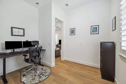 930 Dunleigh Meadows Lane, Houston, TX 77055 - Photo 17