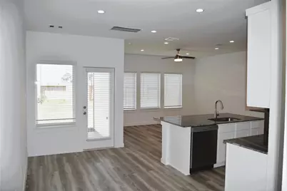 10212 Berkeley Springs Trail Trail, Houston, TX 77051 - Photo 3