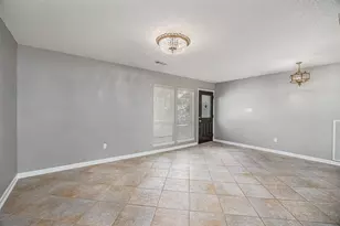 3706 Autumn Ln, Baytown, TX 77521 - Photo 5