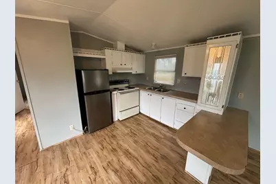 310 N Gaillard Street, Baytown, TX 77520 - Photo 9