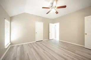 16422 Elmwood Point Ln, Sugar Land, TX 77498 - Photo 23