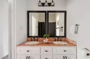 2114 W Humble Ave, Baytown, TX 77520 - Photo 17