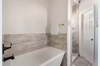 2114 W Humble Avenue, Baytown, TX 77520 - Photo 11