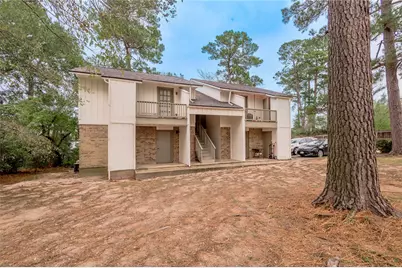 1329 Windsor Street, Huntsville, TX 77340 - Photo 1