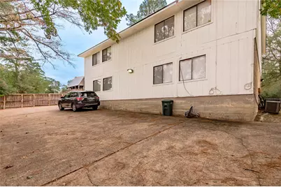 1329 Windsor Street, Huntsville, TX 77340 - Photo 11