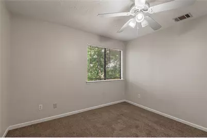 1329 Windsor Street, Huntsville, TX 77340 - Photo 31