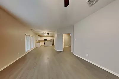 131 Lissa Lane, Sugar Land, TX 77479 - Photo 5