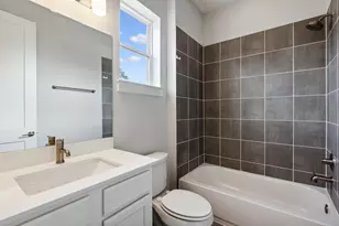 843 W 23rd St, Houston, TX 77008 - Photo 9