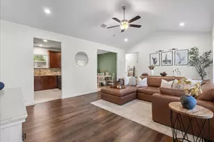 8115 Leigh Rd, Hitchcock, TX 77563 - Photo 3