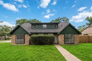 203 Wedgewood Ct, Oak Ridge North, TX 77386 - Photo 1
