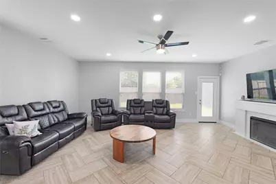 14511 Painted Sands Trail, Houston, TX 77049 - Photo 3