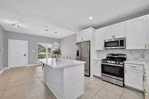 14511 Painted Sands Trl, Houston, TX 77049 - Photo 7
