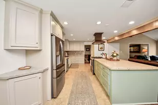 10115 Holly Springs Dr, Houston, TX 77042 - Photo 27