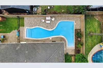 10115 Holly Springs Drive, Houston, TX 77042 - Photo 11