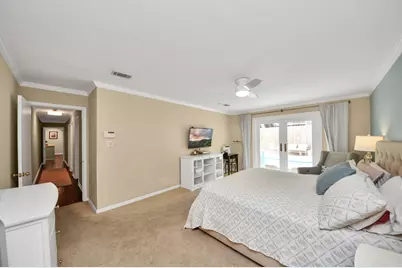 10115 Holly Springs Drive, Houston, TX 77042 - Photo 41