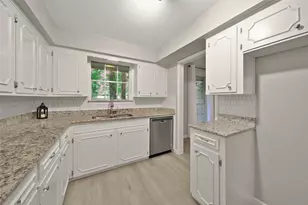 24931 Hickory Hill Rd, Spring, TX 77380 - Photo 9