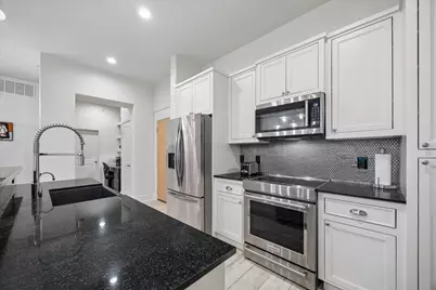 1901 Post Oak Boulevard #2306, Houston, TX 77056 - Photo 7