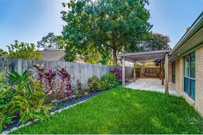 226 Squires Bend, Stafford, TX 77477 - Photo 27