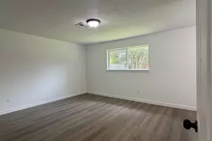 5935 Caruso Forest Dr, Houston, TX 77088 - Photo 9