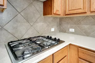 9323 Hillhaven Ct, Rosenberg, TX 77469 - Photo 11