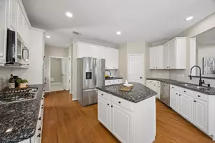 7535 Guinevere Dr, Sugar Land, TX 77479 - Photo 15