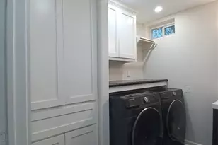 1019 E 32nd St, Houston, TX 77022 - Photo 9