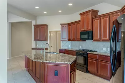 2711 Imperial Grove Lane, Conroe, TX 77385 - Photo 9