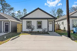 846 Omeara, Montgomery, TX 77316 - Photo 1