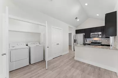 846 Omeara, Montgomery, TX 77316 - Photo 3