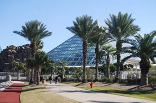 7000 Seawall Blvd, Galveston, TX 77551 - Photo 27