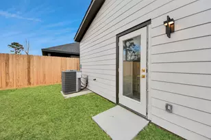 9309 Caddo St, Houston, TX 77078 - Photo 45