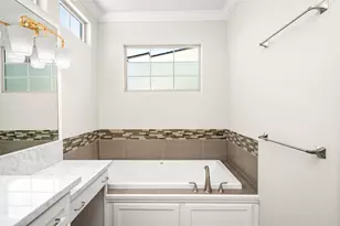 5634 Kiam St, Houston, TX 77007 - Photo 23