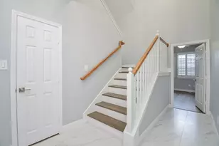 1016 Studer St, Houston, TX 77007 - Photo 5