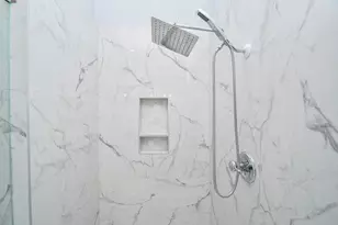 1016 Studer St, Houston, TX 77007 - Photo 41