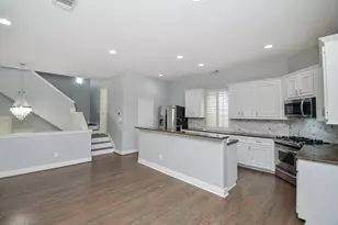 1016 Studer St, Houston, TX 77007 - Photo 17