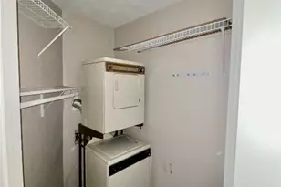 2401 Sycamore Ave, Huntsville, TX 77340 - Photo 11