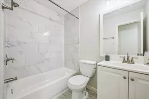 5239 Sugar Bush Dr, Houston, TX 77048 - Photo 19
