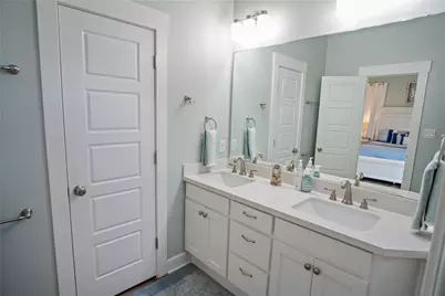 861 Wommack, Crystal Beach, TX 77650 - Photo 33