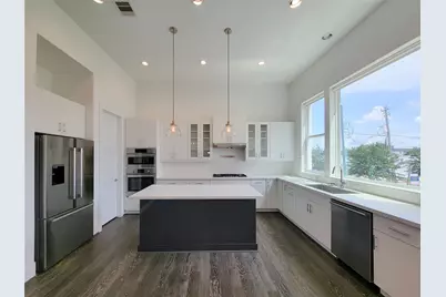 9 N St Charles Street #B, Houston, TX 77003 - Photo 15
