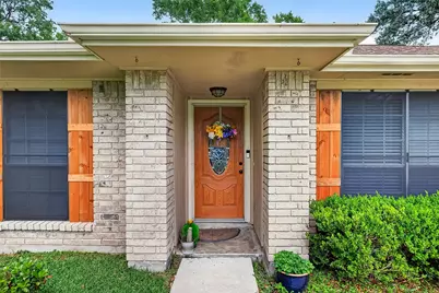 2928 Laurelridge, League City, TX 77573 - Photo 3