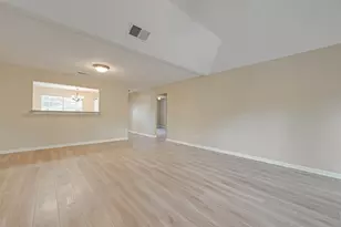 2928 Laurelridge, League City, TX 77573 - Photo 9