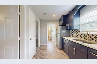 8201 Tareyton Lane, Houston, TX 77075 - Photo 13