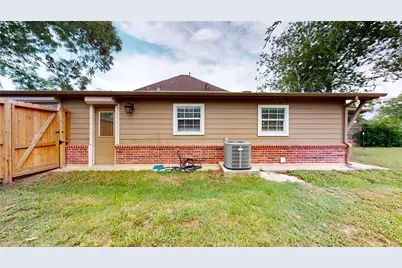 8201 Tareyton Lane, Houston, TX 77075 - Photo 33