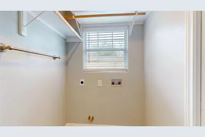8201 Tareyton Lane, Houston, TX 77075 - Photo 17