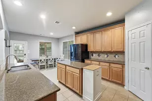 17511 Buck Island Ct, Humble, TX 77346 - Photo 9