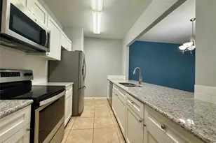 3254 Holly Hall St, Houston, TX 77054 - Photo 7