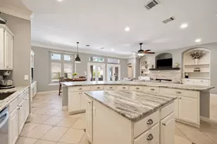 11510 Pecan Canyon Ct, Tomball, TX 77377 - Photo 5