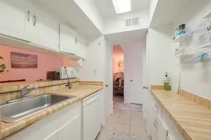 2201 Fountain View Dr, Houston, TX 77057 - Photo 19